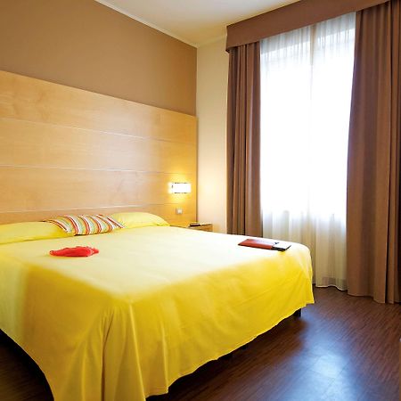 Ibis Styles Parma Toscanini Exterior photo