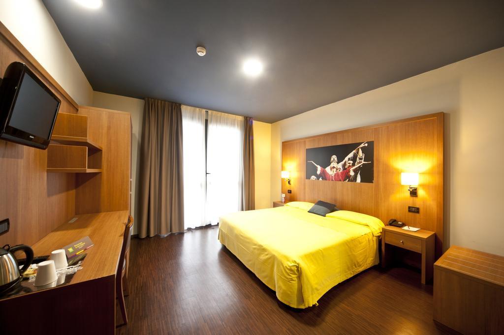 Ibis Styles Parma Toscanini Exterior photo