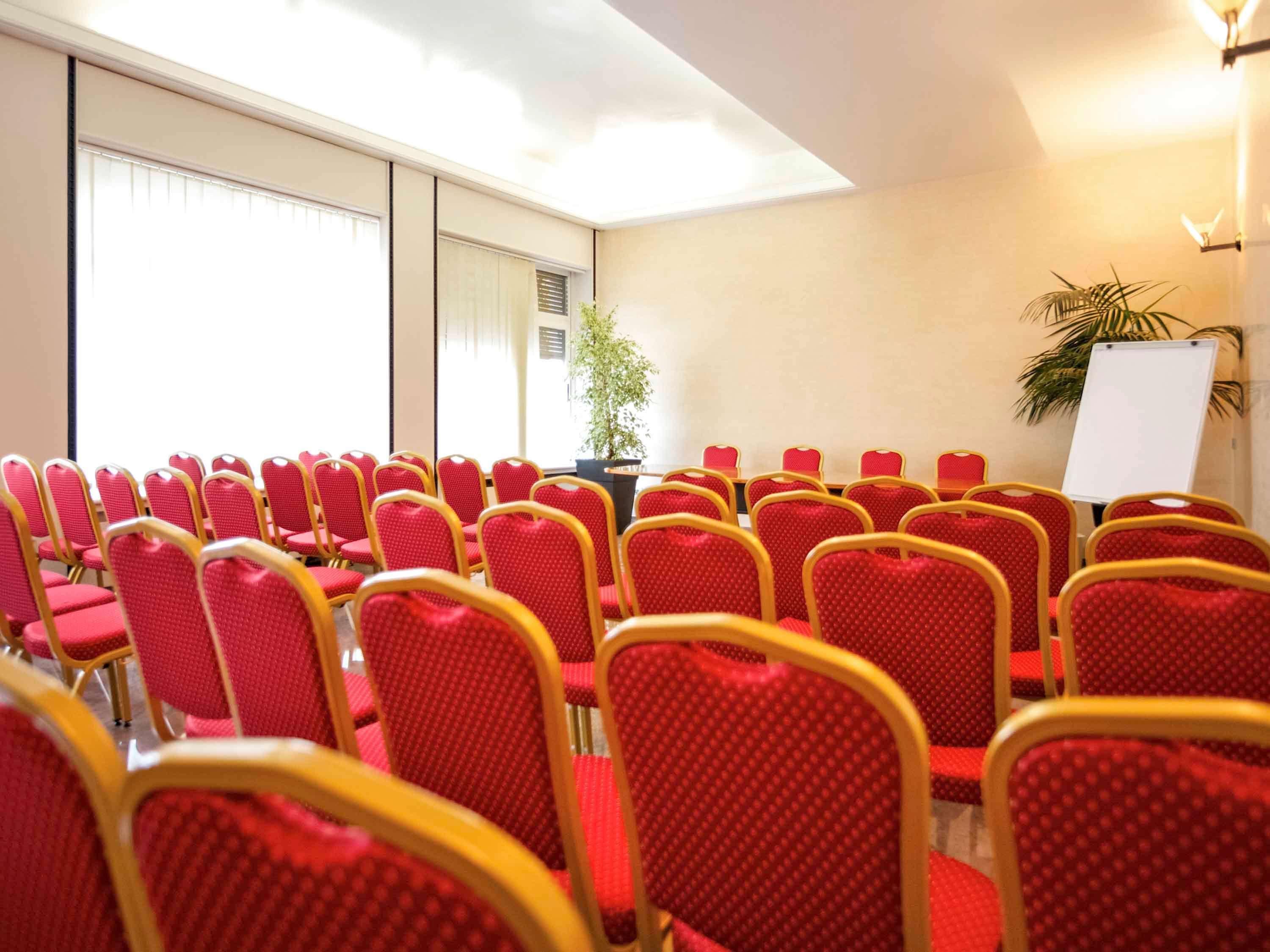 Ibis Styles Parma Toscanini Exterior photo