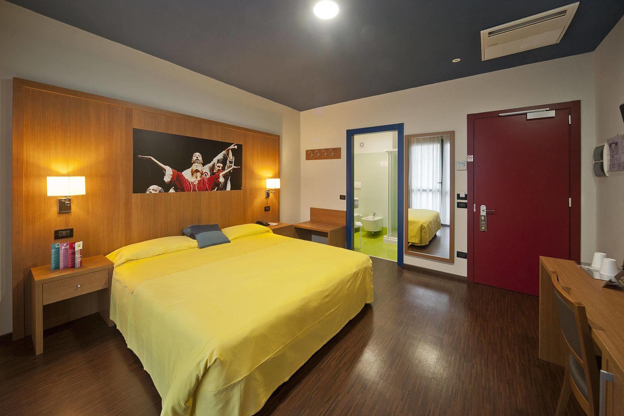 Ibis Styles Parma Toscanini Exterior photo