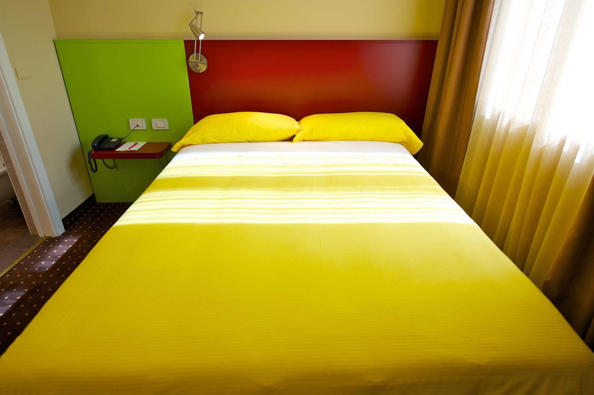 Ibis Styles Parma Toscanini Exterior photo